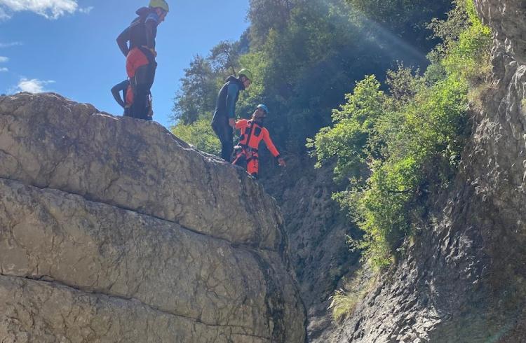 Saut en canyoning avec ROCKSIDERS - 