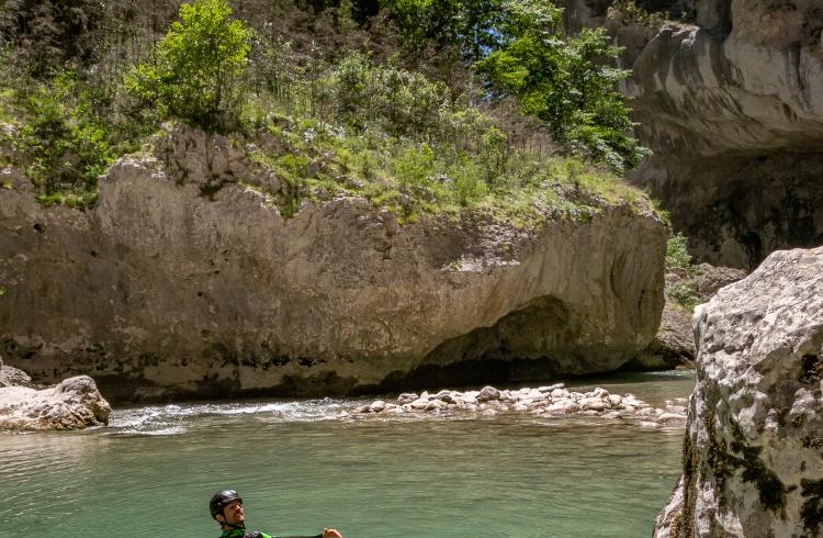 canyoning aquatique dans le Grand Canyon du Verdon avec ROCKSIDERS - 